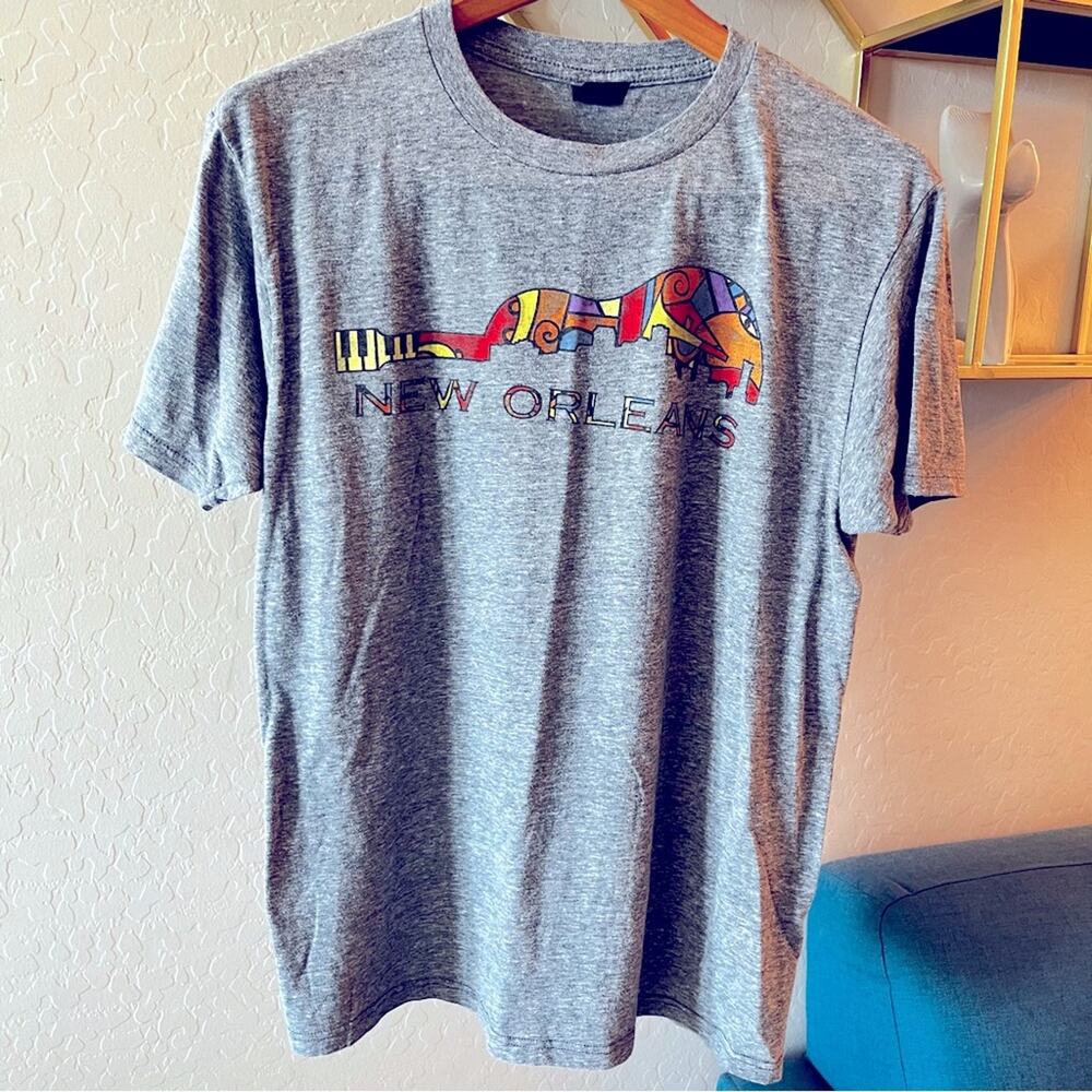Prairie Mountain gray New Orleans guitar music graphic tee shirt unisex size M